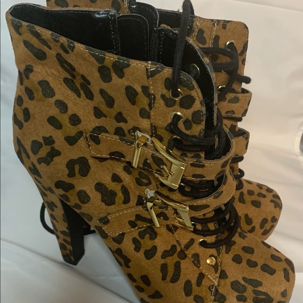 Leopard Print Bootie - Picture 2 of 4